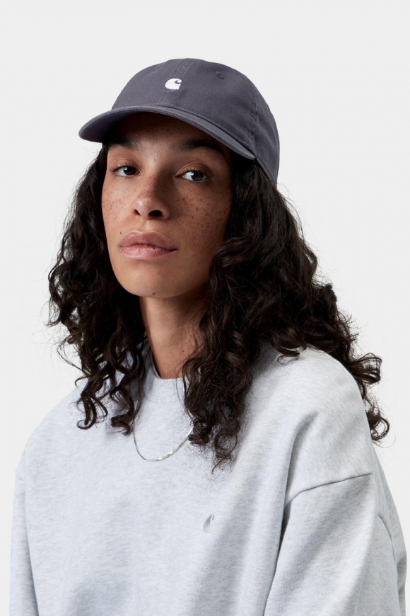 Carhartt Madison Logo Cap - Schattiges Lila / Weiß Carhartt Madison Logo Cap - Schattiges Lila / Weiß