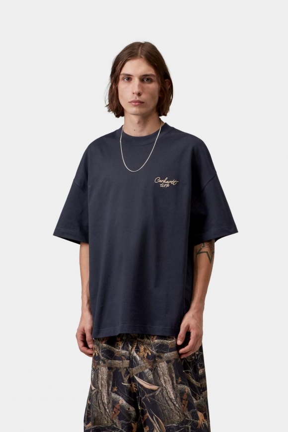 Carhartt S/S Signature Script T-Shirt - Dunkles Marineblau / WIP Dusty H Carhartt S/S Signature Script T-Shirt - Dunkles Marineblau / WIP Dusty H