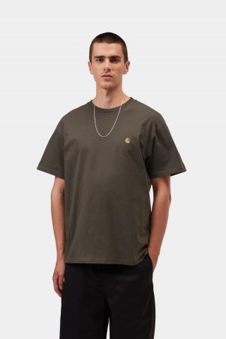 Carhartt S/S Chase T-Shirt - Schungit / Gold Carhartt S/S Chase T-Shirt - Schungit / Gold