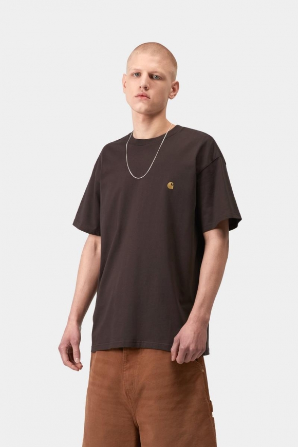 Carhartt S/S Chase T-Shirt - Schiefer / Gold Carhartt S/S Chase T-Shirt - Schiefer / Gold