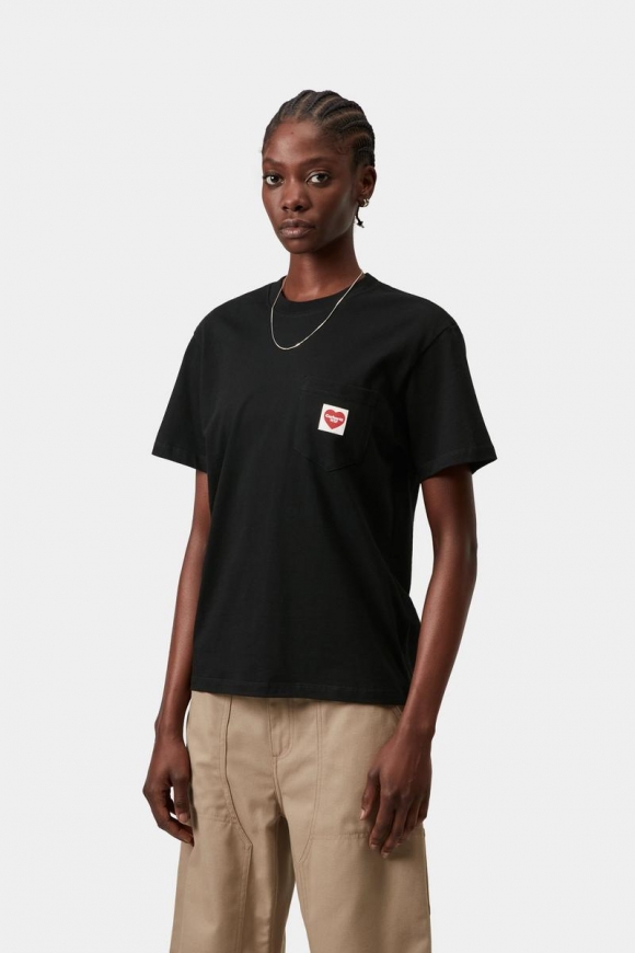 Carhartt S/S Pocket Heart T-Shirt - Schwarz / Rot Carhartt S/S Pocket Heart T-Shirt - Schwarz / Rot