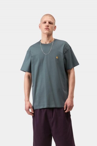Carhartt S/S Chase T-Shirt - Gemütliches Blau / Gold Carhartt S/S Chase T-Shirt - Gemütliches Blau / Gold