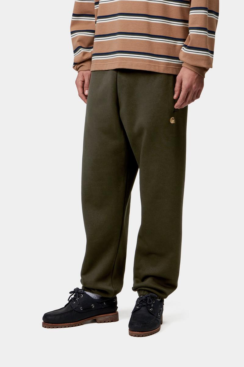 Carhartt Chase Sweat Pant - Oliv / Gold