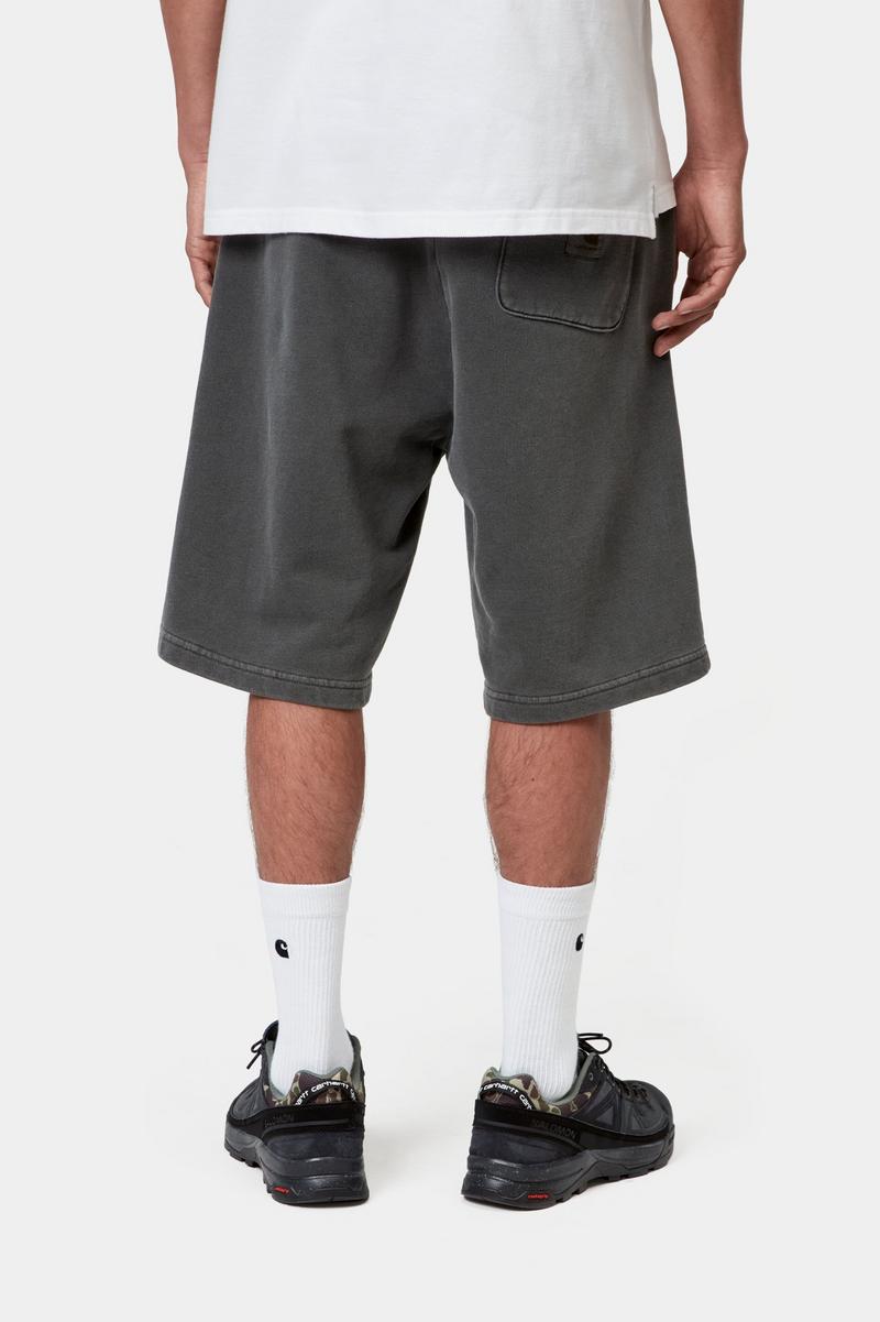 Carhartt Nelson Sweat Short - Schwarz, stückgefärbt