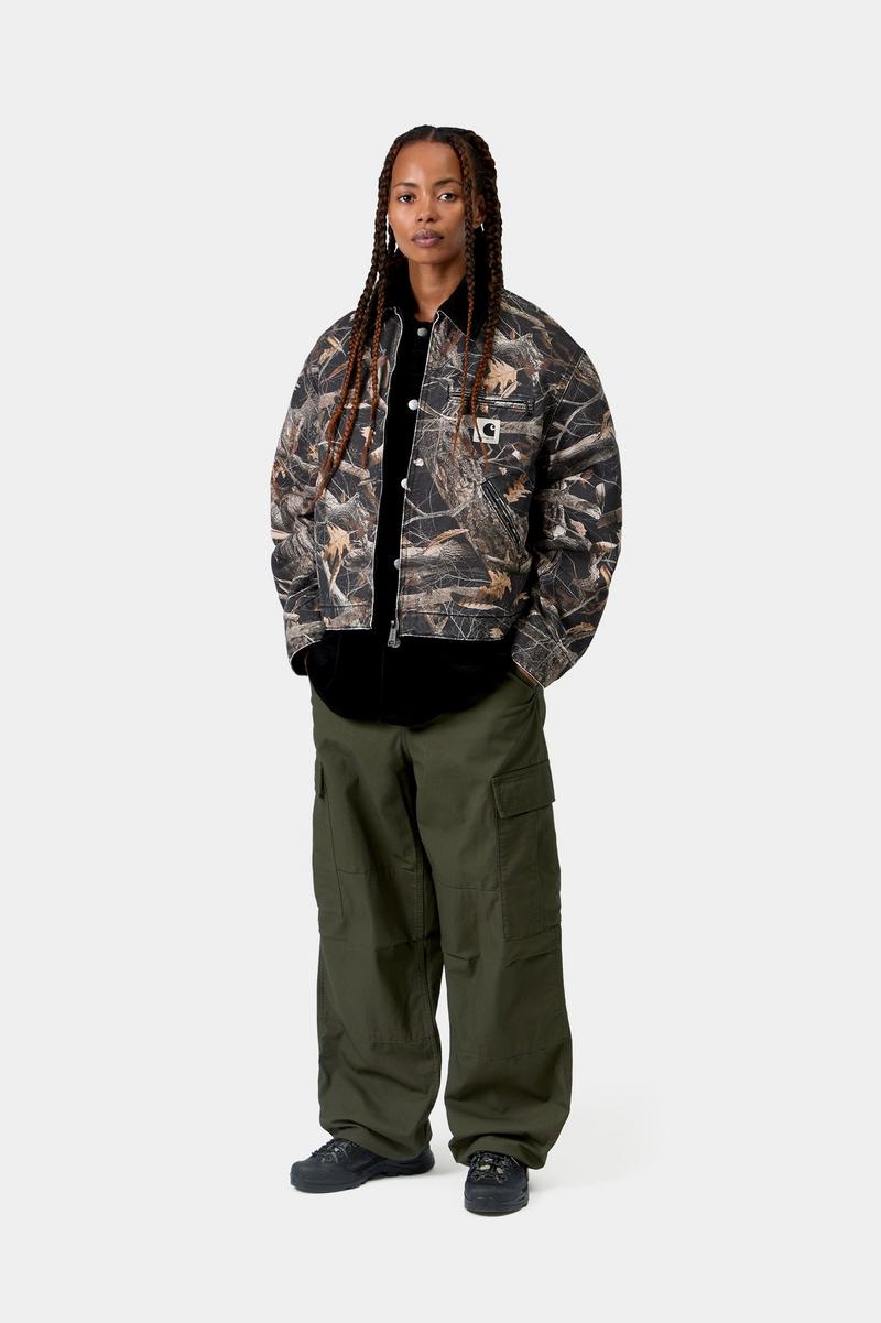 Carhartt OG Detroit Jacket - Camo Feather Tree, Schwarz / Schwarz, Heavy Stone Wash